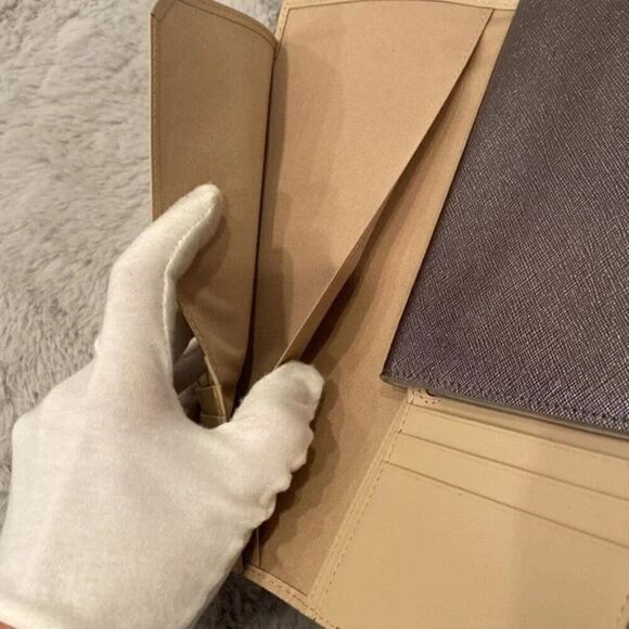 BNWT Nordstrom Patent Saffiano Gunmetal Leather Passport Wallet Luggage Tag $120 - Picture 5 of 12